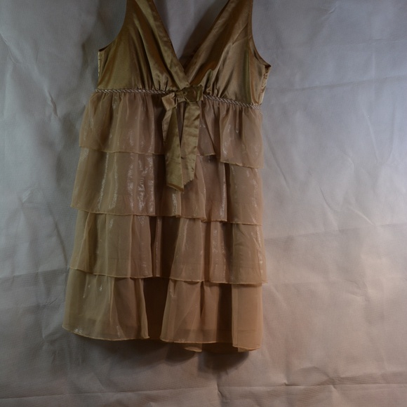 Tiered Ruffled Gold Slip Dress SZ L Charlotte Russe - Picture 3 of 7